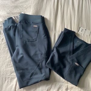 Figs Dark Harbor Women's Pants & Top Scrub Set